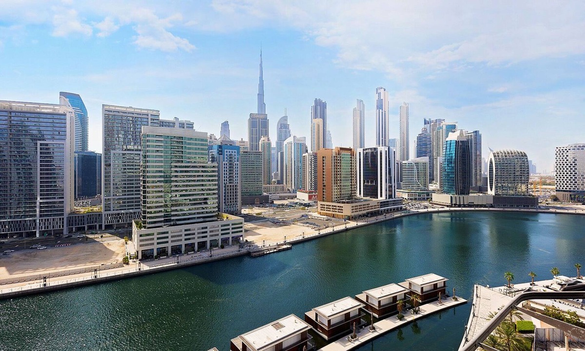 Business Bay Apartment | Chic and Modern: Downtown Dubai/Business Bay Studio with Spectacular Dubai Views