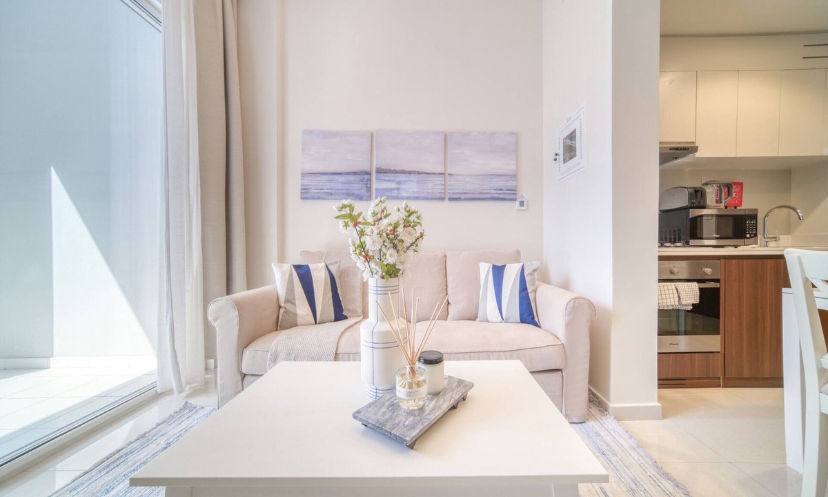 Downtown Dubai Apartment | Contemporary 1BR at Vera Tower Business Bay by Deluxe Holiday Homes