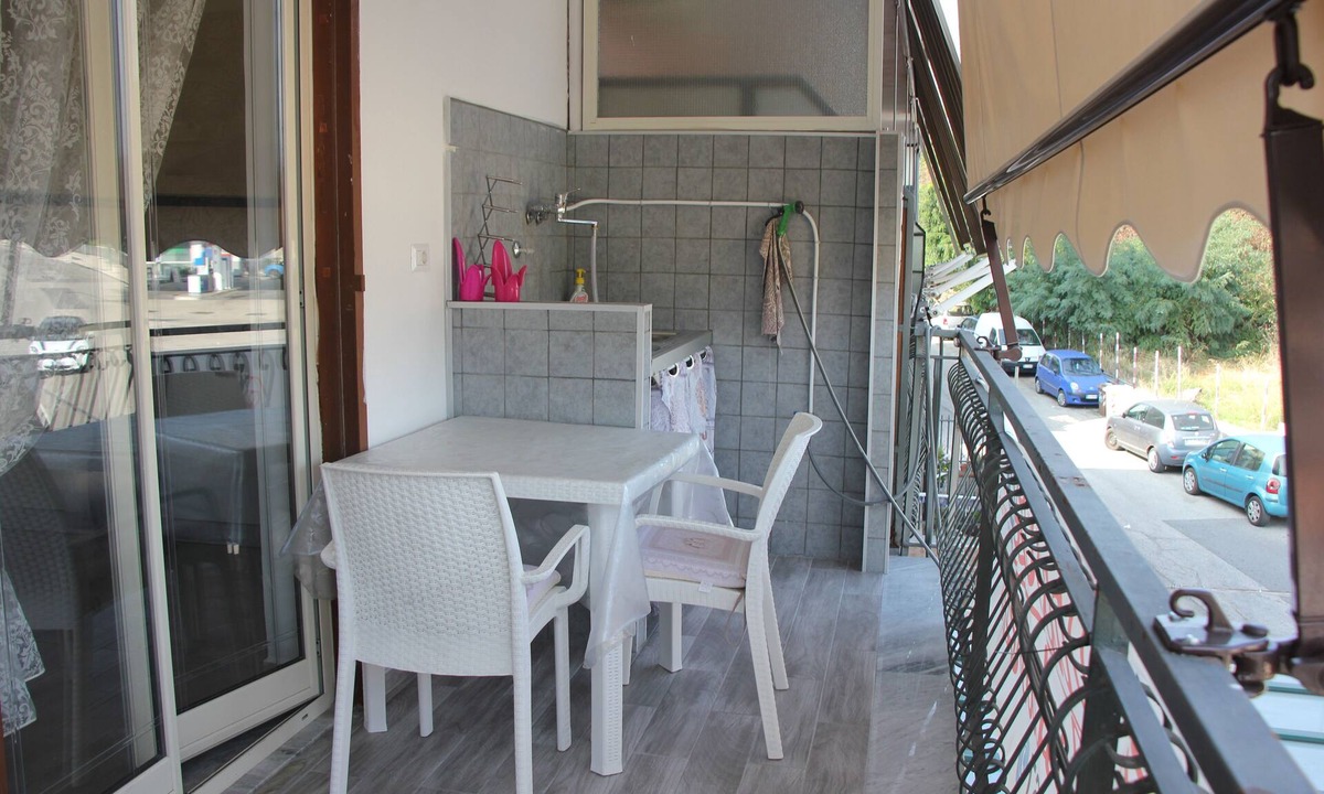 Naples Apartment | Costa Bruna Holiday House