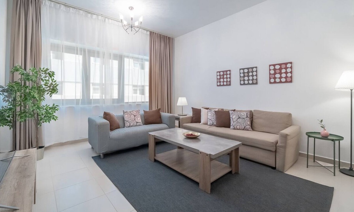 Dubai Apartment | Cozy Apartment in Al Nahda with Pool and Gym