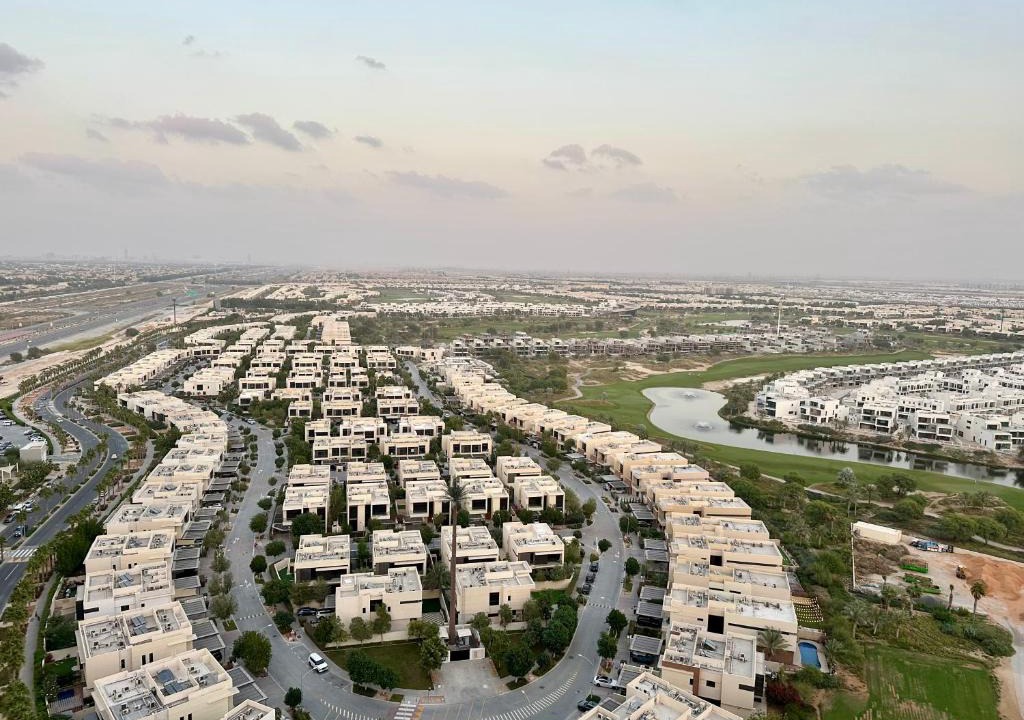 Dubai Apartment | Cozy Golf & Lake View 1BR Apartment,Damac Hills 1