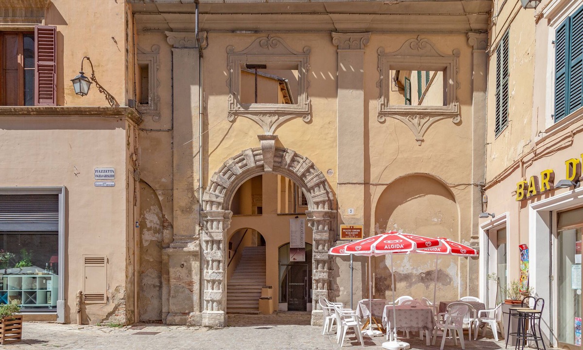 Jesi Bed & Breakfast | Dimora Storica Lo Svevo
