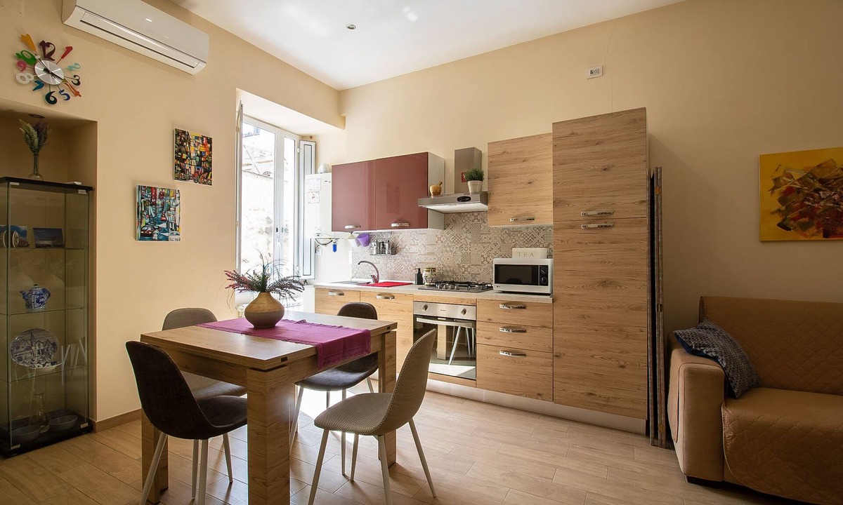 Historical Center House | Domus Campanile holiday home