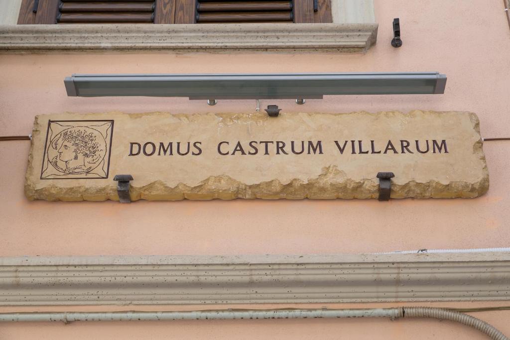 Castrovillari Bed & Breakfast | DOMUS CASTRUM VILLARUM B&B