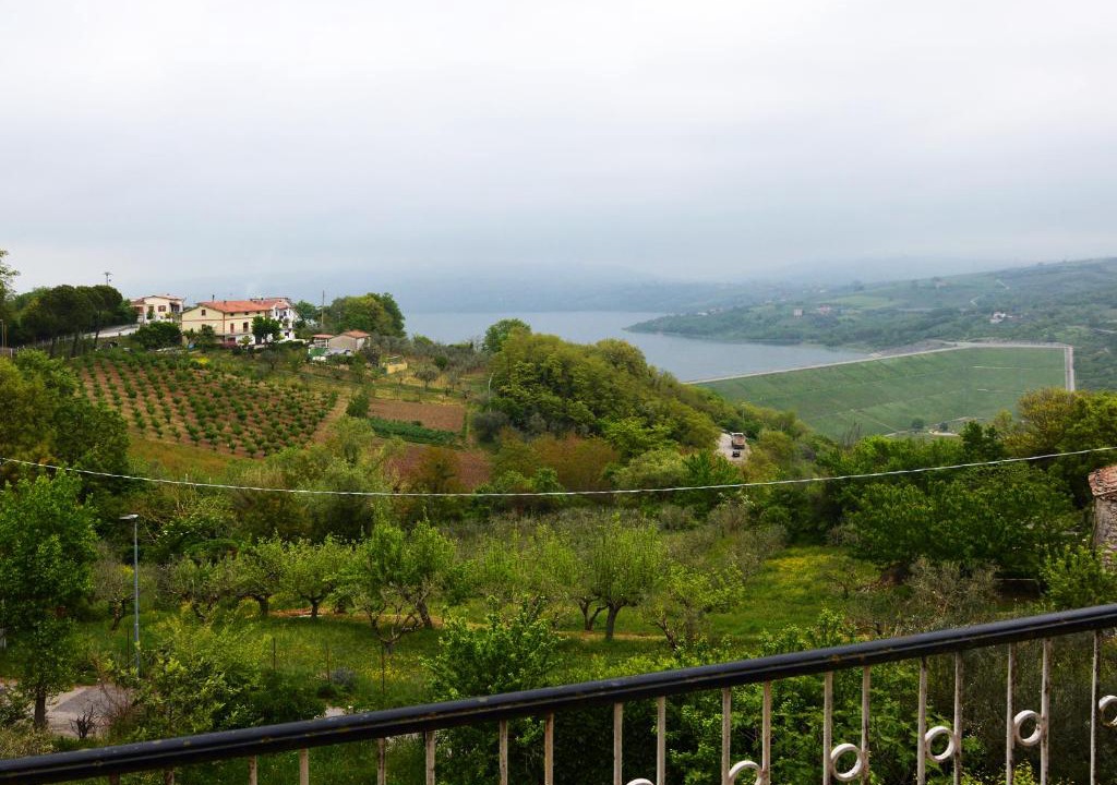 Campolattaro House | DOMUS LACUS
