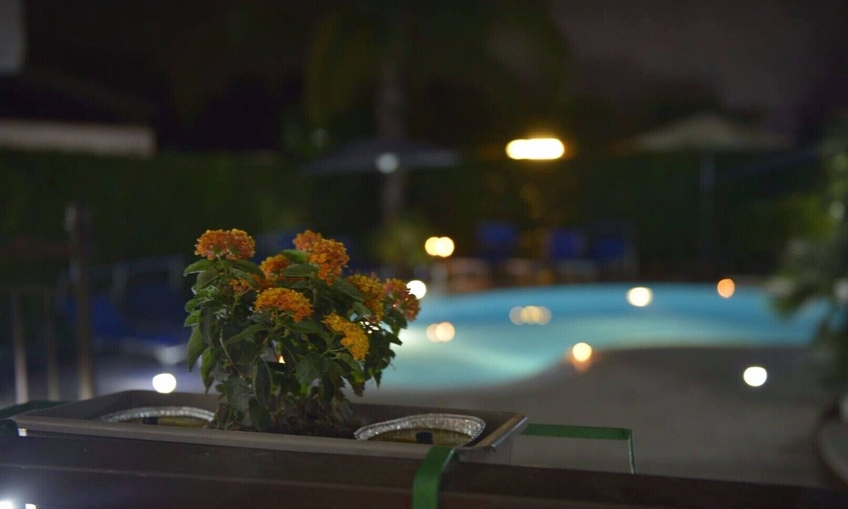 Torre Annunziata Villa | "Eden Holiday House Pompeii" Private Pool & Garden. Apartment 3