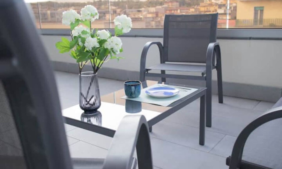 Naples Apartment | Entire apartment located in Naples