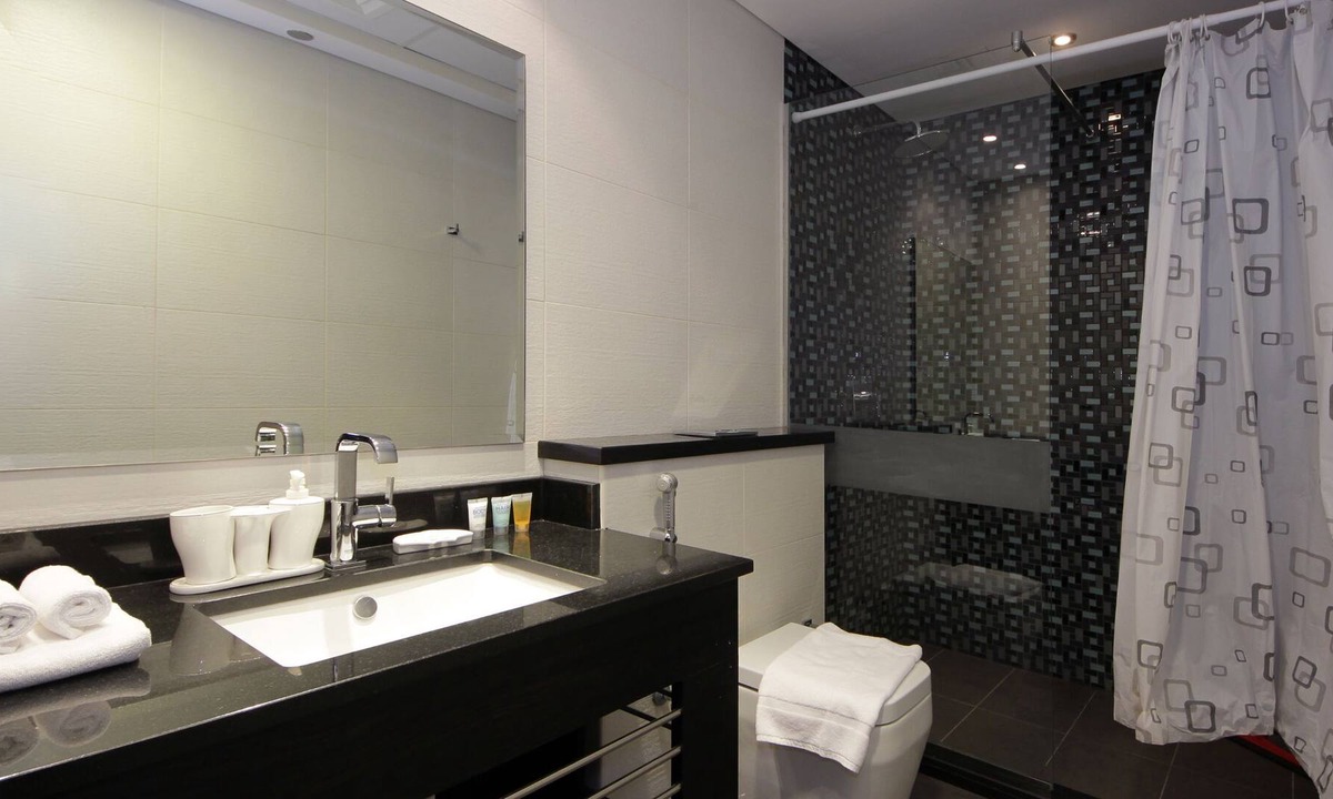 Dubai Marina Apartment | Eye-catching 2 Bedroom Apartment in Cayan Tower, Dubai Marina