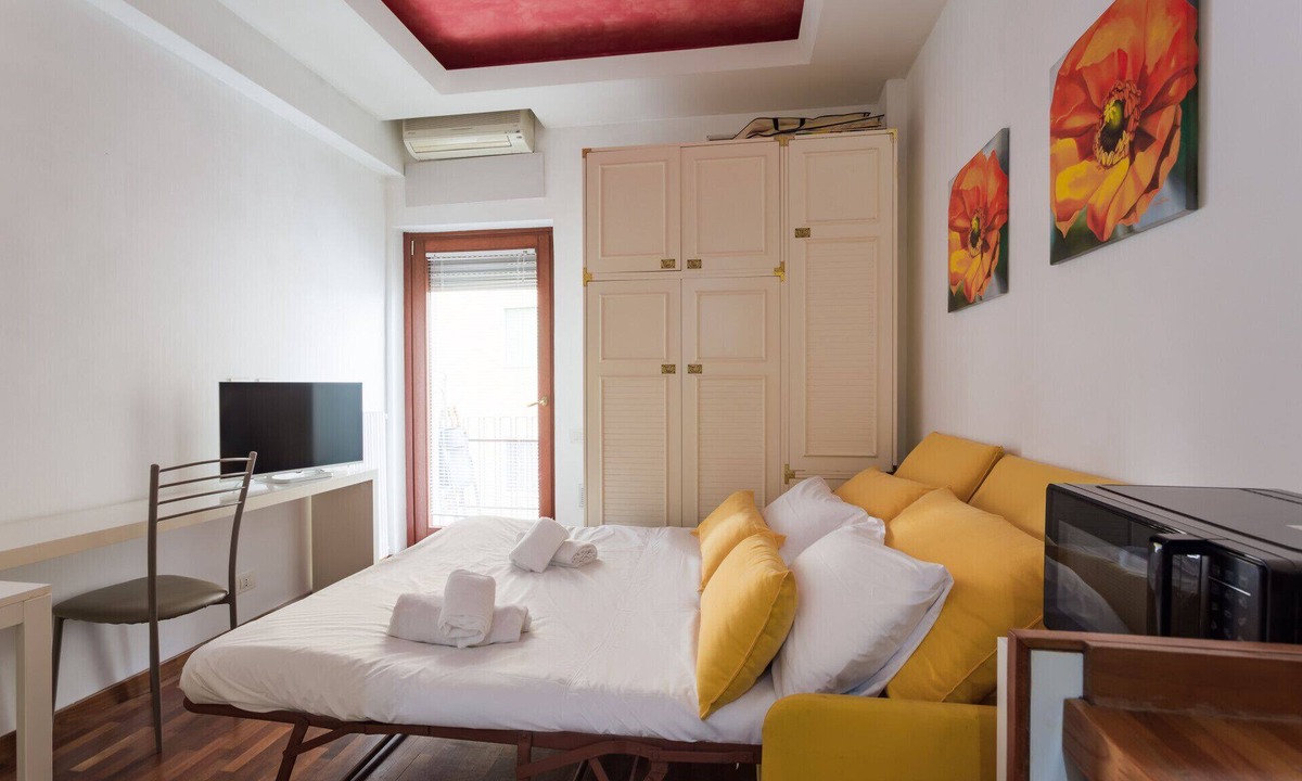 Arenella Apartment | Fontana Home by Dimorra