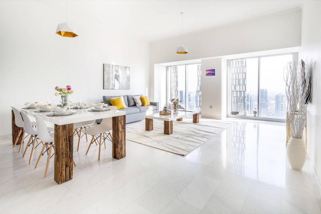 Dubai Marina Apartment | Frank Porter - Cayan Tower