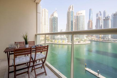 Dubai Marina Apartment | Frank Porter - Marina Views Tower