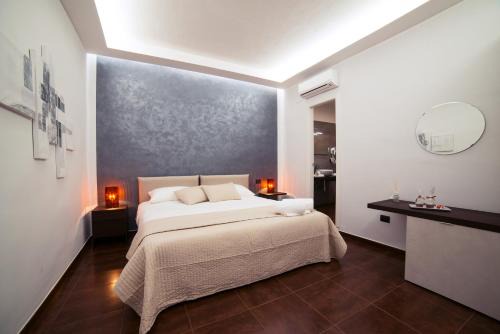 Glam | Historical Downtown Salerno