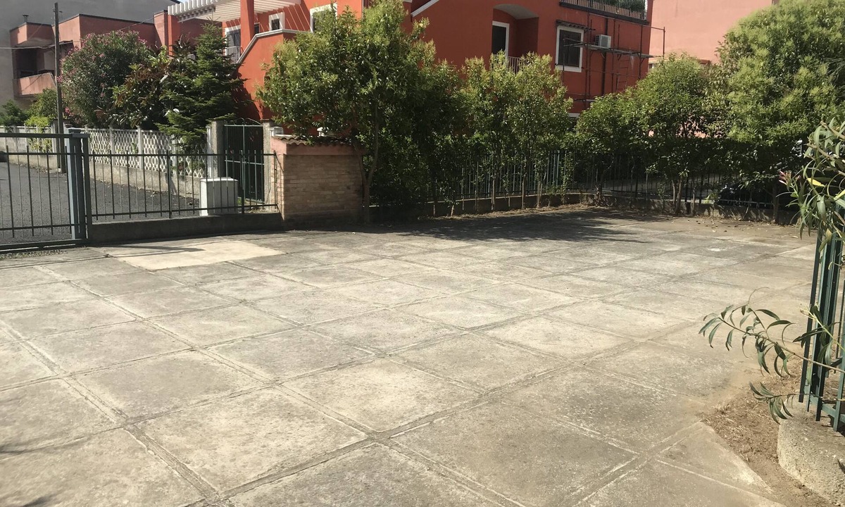 Villapiana Lido Villa | Ground floor villa with garden