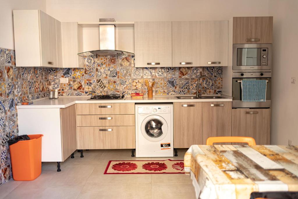 Portici Apartment | Happy Home - parcheggio gratuito in box