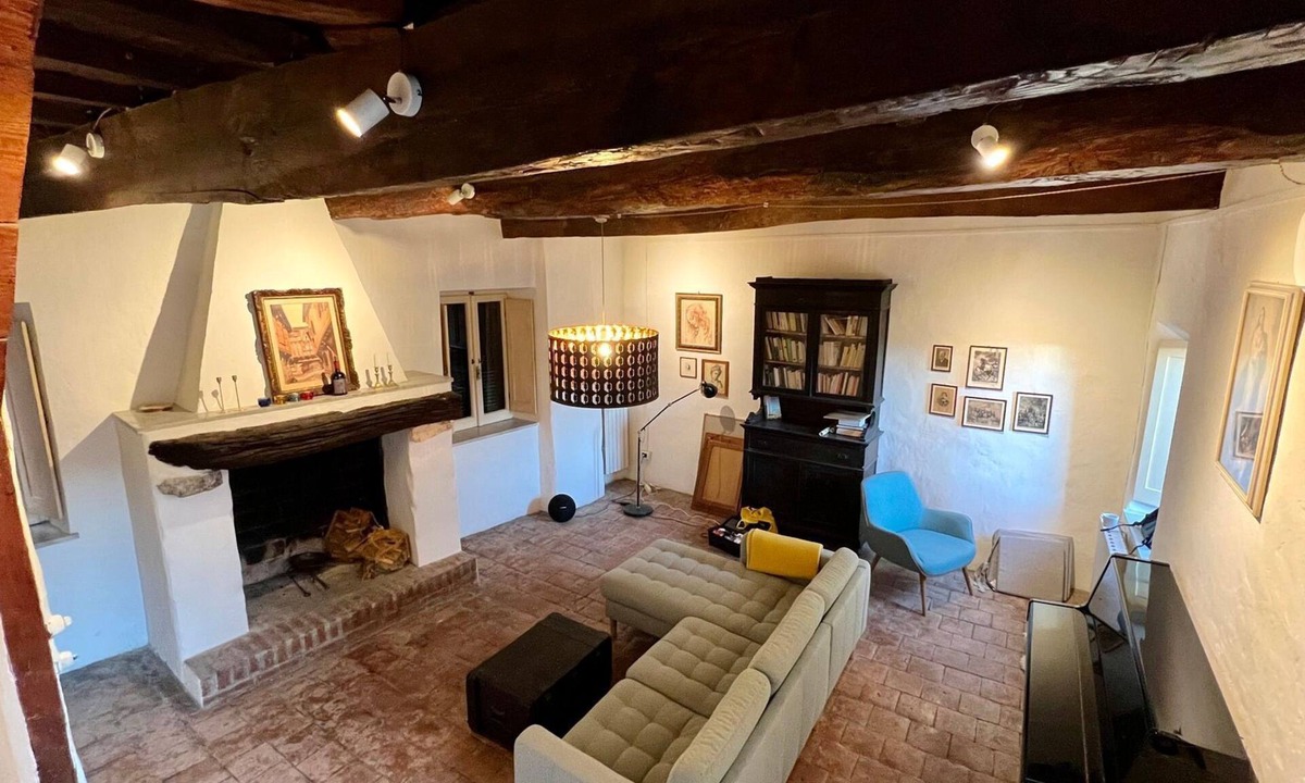 Norma House | Historic 3 BR townhouse in calm village