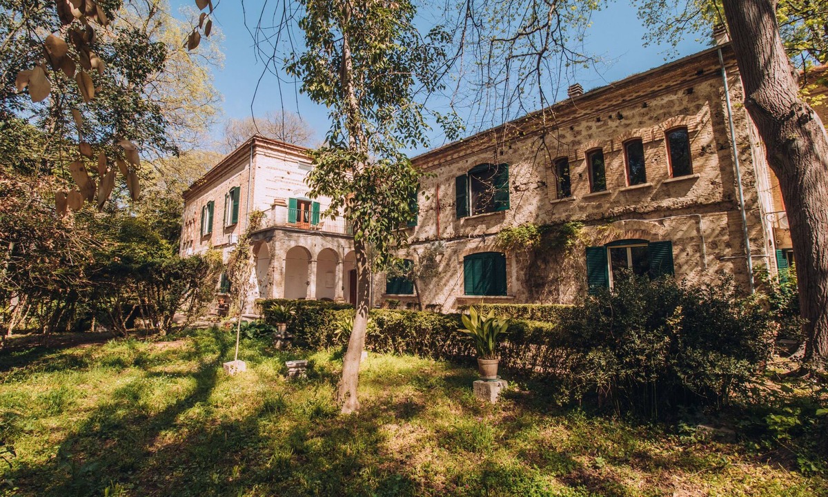 Bolognano House | Historic Baron's Estate in Amazing Abruzzo! Family-friendly. Pet-friendly.
