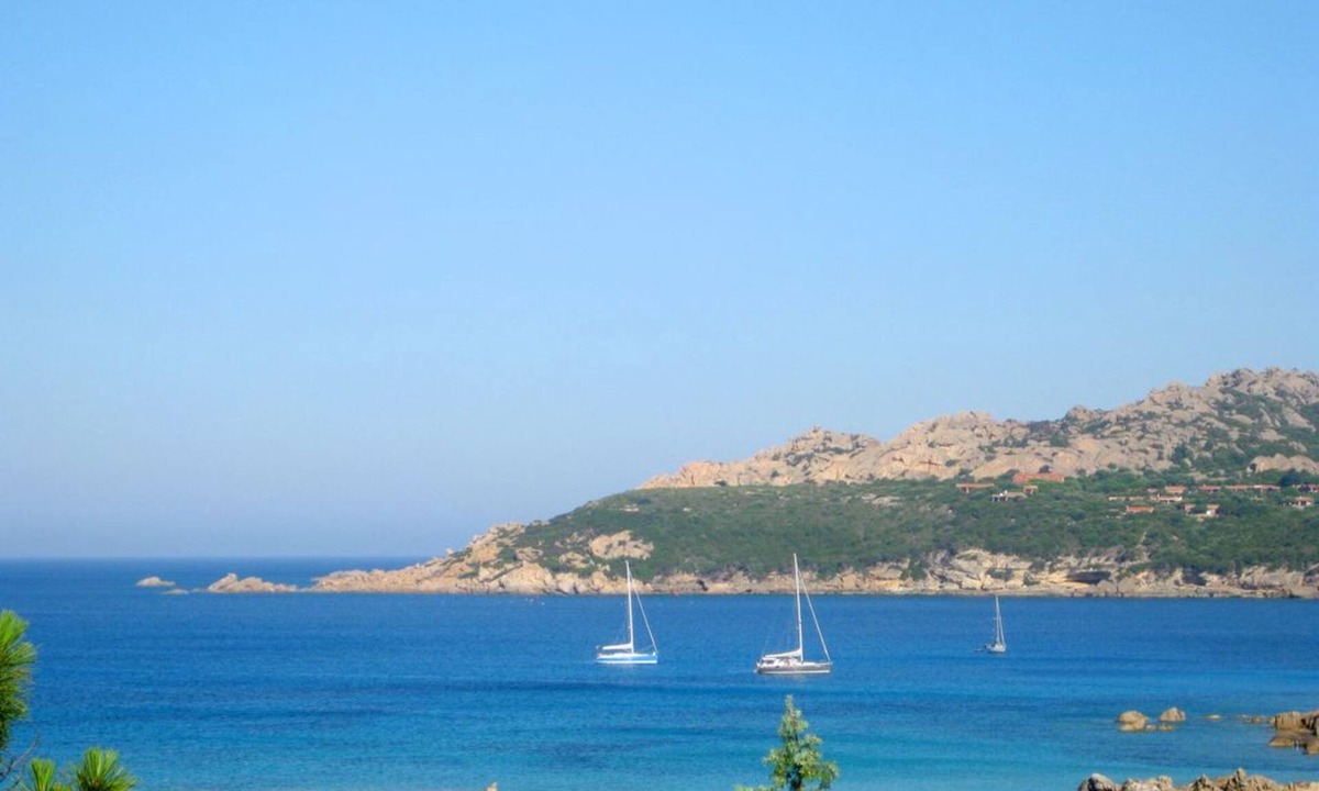 Santa Reparata House | Holiday Home "Casa Baia" with Sea View, Mountain View, Garden & Terrace