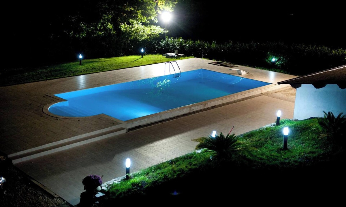 Montemiletto Apartment | Homerez - Elegant Studio in Montemiletto, 60 m² + Pool