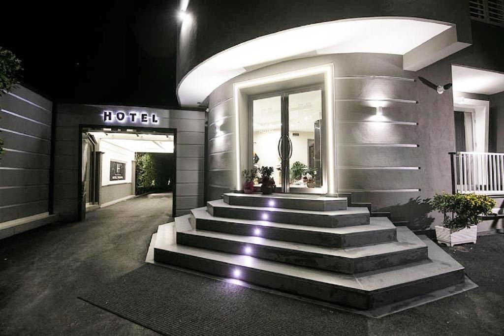 Qualiano Hotel | Hotel Trionfal