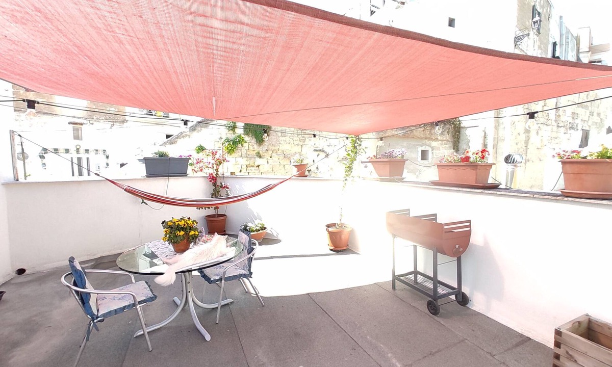 Centro Storico House | House in front of the castle offers a charming holiday home experience in Massafra