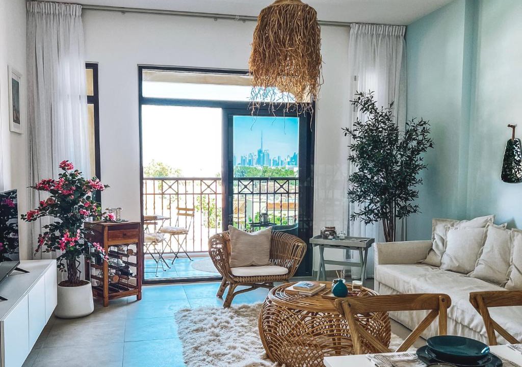 Umm Suqeim 3 Apartment | Iconic Views Apt With Balcony Close to the Beach