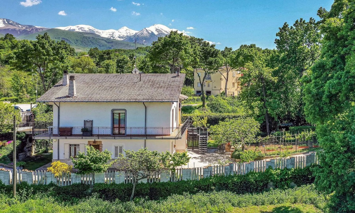 Roccamorice House | If you want to spend a vacation with incomparable nature experiences, you are at the right address.