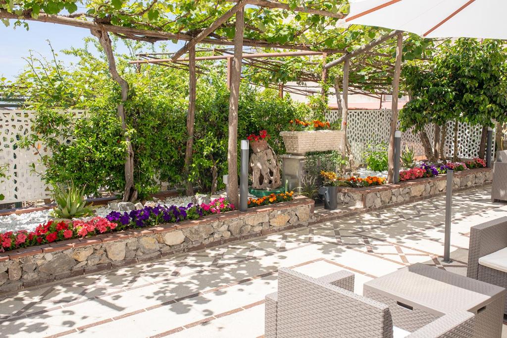 San Lazzaro House | Il Cortiletto