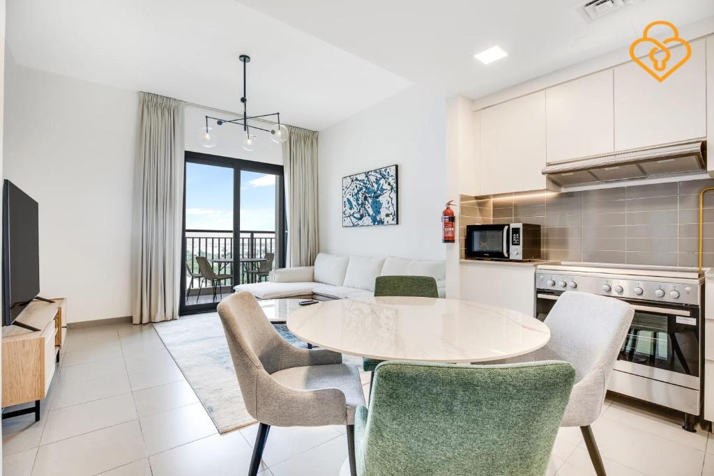 Dubai Apartment | Keysplease New Hayat 2 Bed Apt, TownSquare
