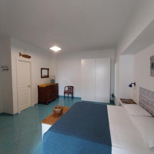 Tiberio Apartment | La Casa Di Massimiliano - Villa del Sole