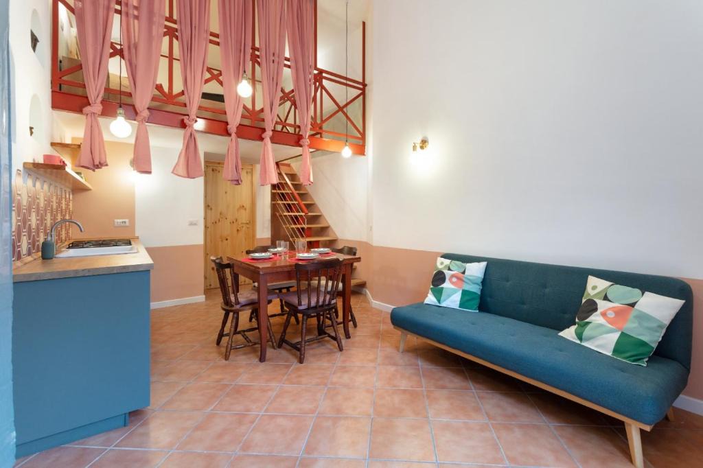 Pozzuoli Apartment | La Casina di Largo del Rosso
