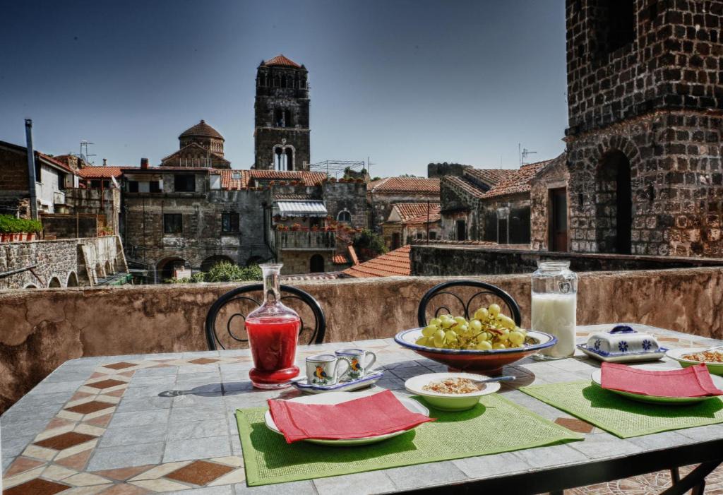 Caserta Vecchia Bed & Breakfast | La Pietra d'Argento