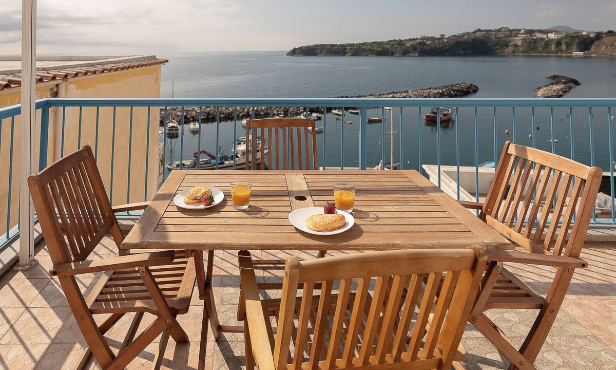 Procida House | La Procidana House | Corricella Terrace