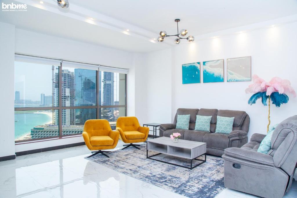 Dubai Marina Apartment | Large Condo on the buzzing JBR Beach with NightLife - 2005