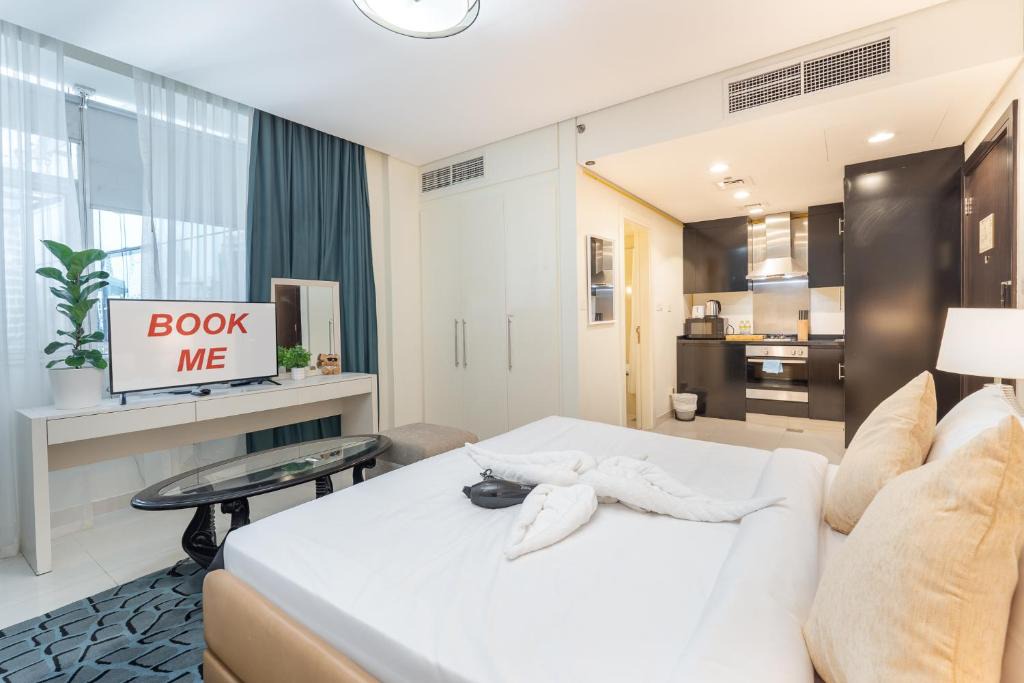 Downtown Dubai Apartment | Lovely Studio Apartment at DAMAC Maison in Business Bay