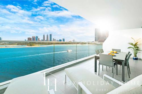 Lux Island Burj Khalifa | Palm Jumeirah