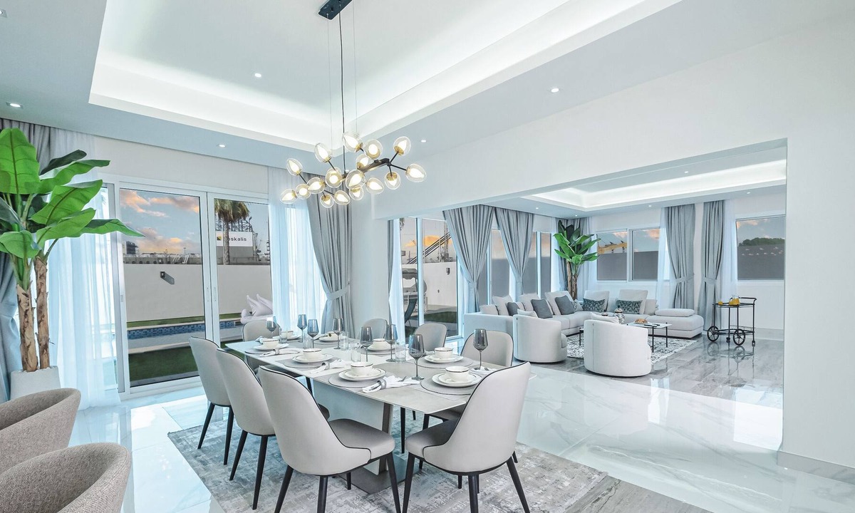 Dubai Villa | LUX White Modern Villa