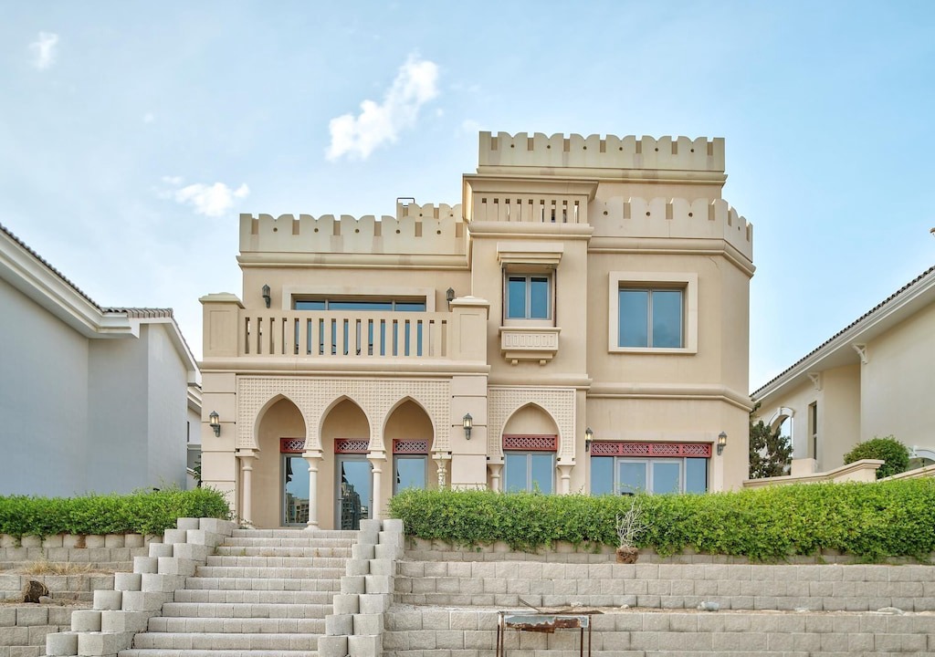 Palm Jumeirah Villa | Luxurious 6 bedrooms Villa in Palm Jumeirah