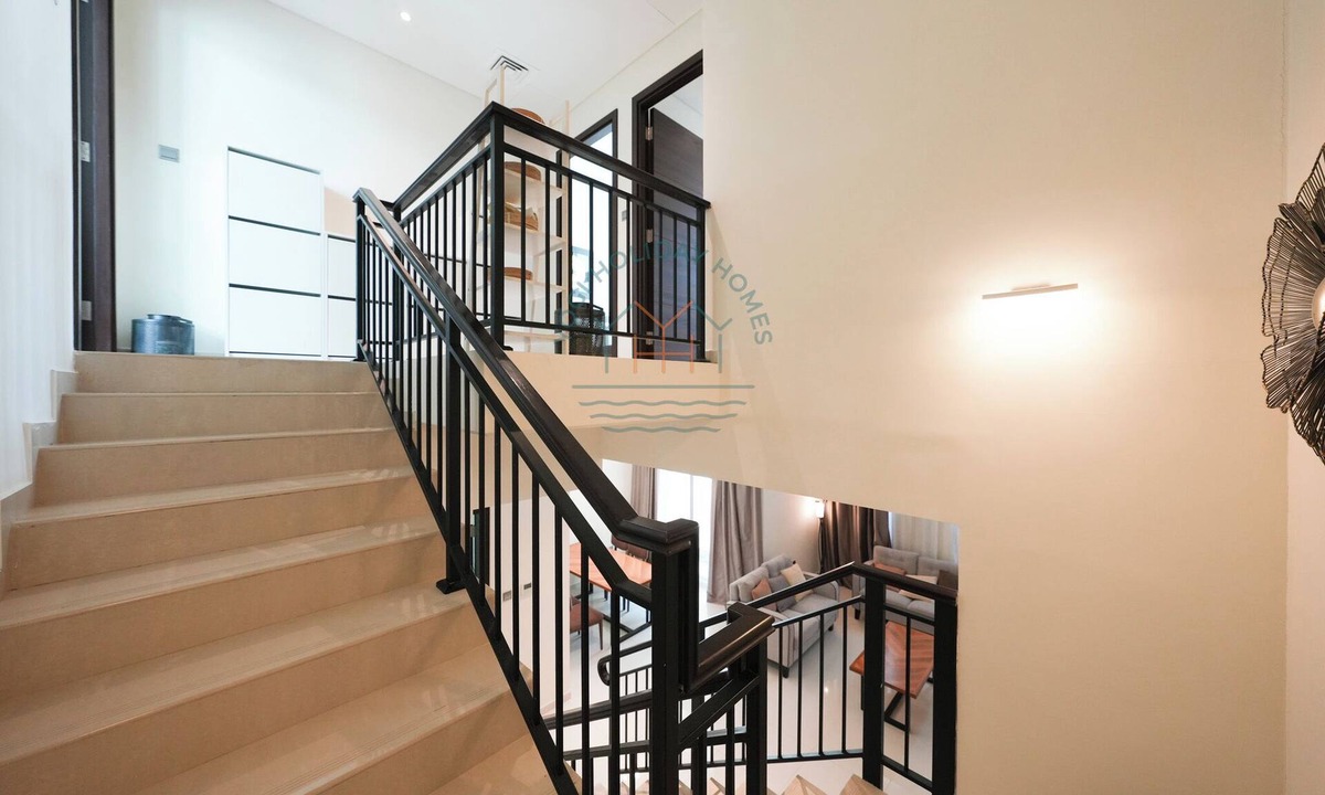 Dubai Apartment | Luxury 4BR Villa With Private Garden