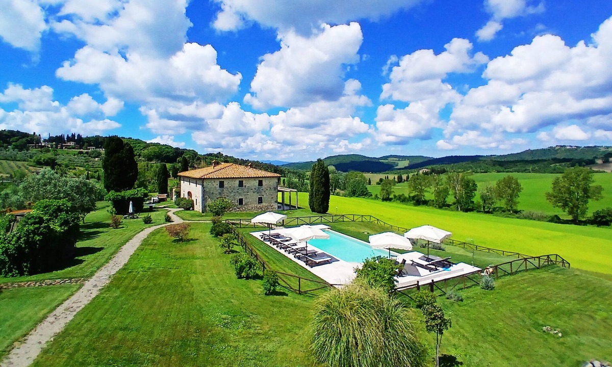 Pignano Villa | Luxury Villa + A/C Dépendance, Whirlpool, infinity Pool, Chef, Pizza, massage