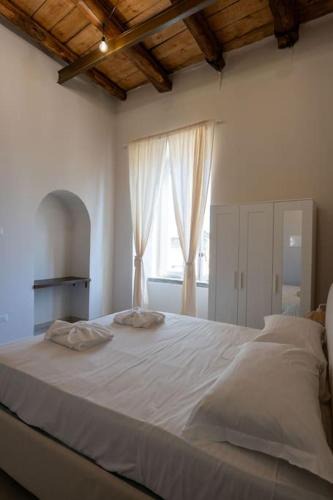 Quartieri Spagnoli Apartment | Maison Julie By Dimorra