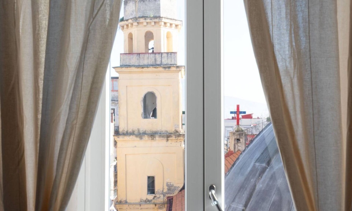 Quartieri Spagnoli Apartment | Maison Julie By Dimorra