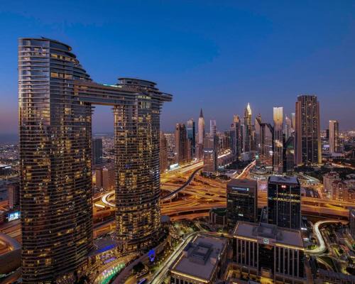 Downtown Dubai Apartment | Modern 2BR with Balcony Sea Views and Pool, Gym Near Attractions
