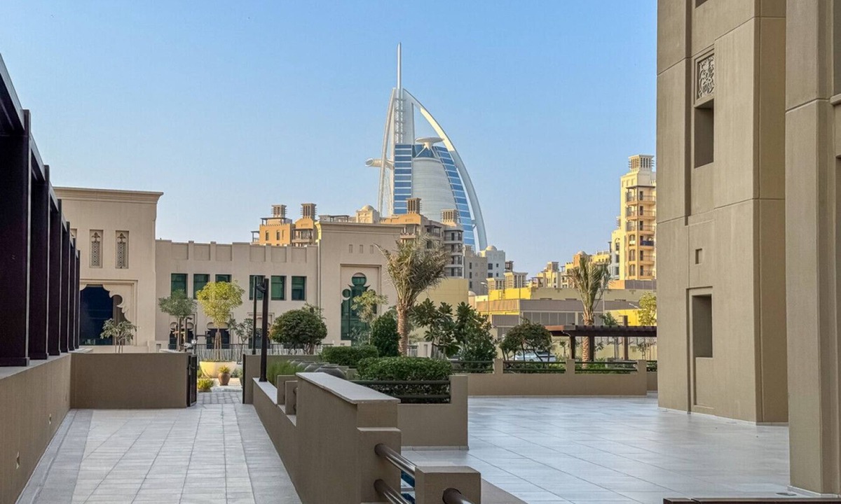 Umm Suqeim 3 Apartment | Modern Living -Near Burj AL Arab Close to Beach