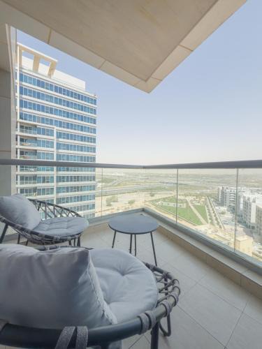 Dubai Apartment | Nasma Luxury Stays - Sky-High Serenity in Stylish 2BR Retreat