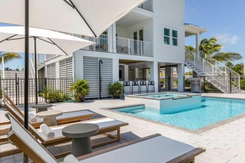 Key West House | New The Altair House - Fire Pit Pool & Hot Tub