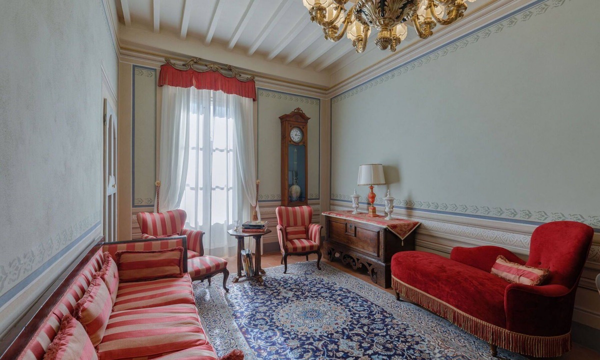 Cortona Old Town Apartment | Nice apartment for 6 guests with WIFI, A/C, TV, balcony and panoramic view