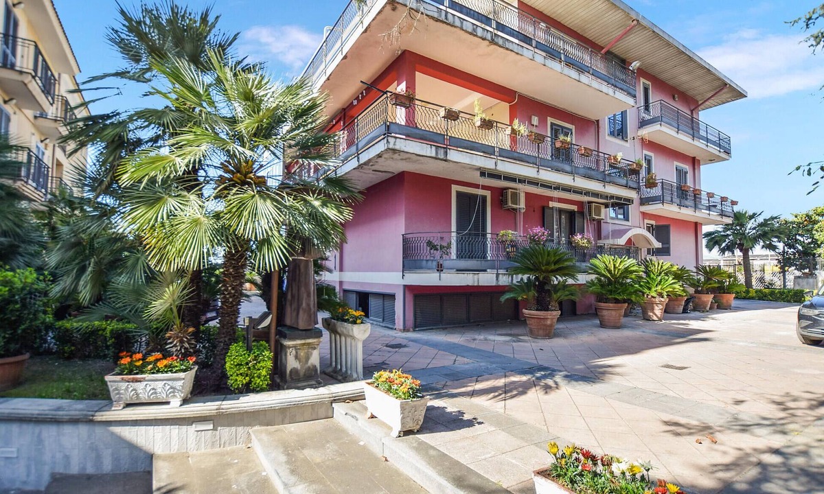Angri Apartment | Nice apartment in Angri with WiFi