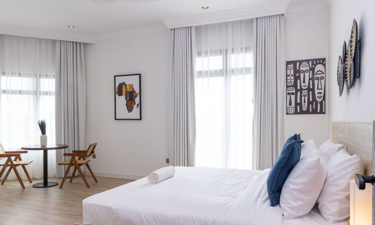 Jumeira 3 House | Okavango Suite at Full Moon Guesthouse