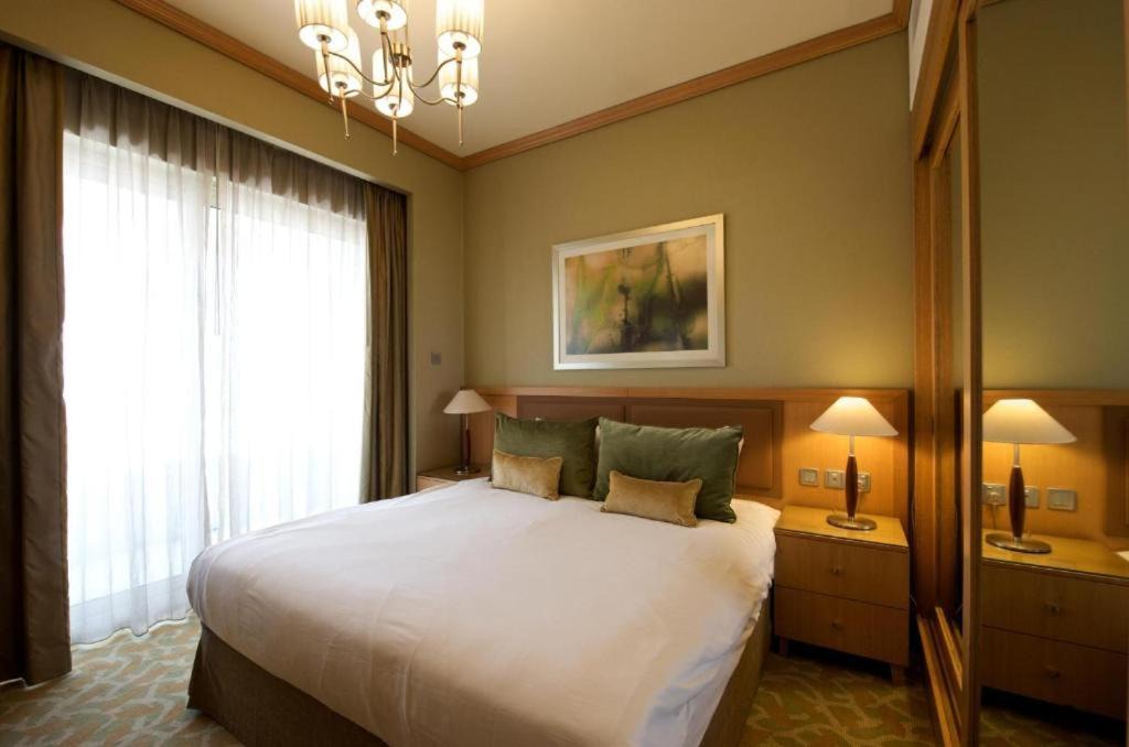 Beach & Coast Apartment | One Bedroom Apartment Near Al Khan Super Market By Luxury Bookings AB