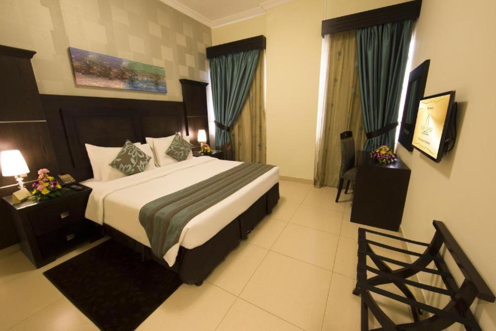 Al Barsha 1 Apartment | One Bedroom Apartment Near Mall Of Emirates By Luxury Bookings